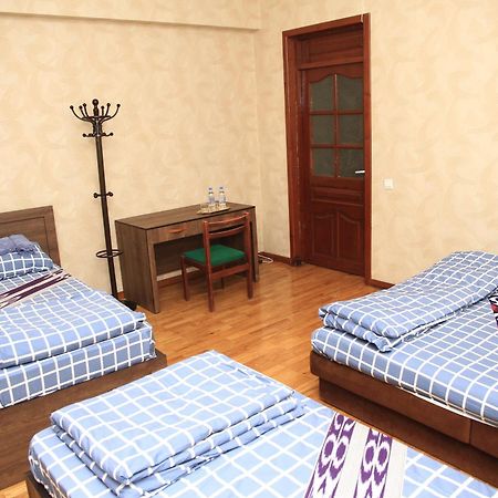 Yellow Hostel Duşanbe Dış mekan fotoğraf