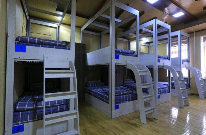 Yellow Hostel Duşanbe Dış mekan fotoğraf