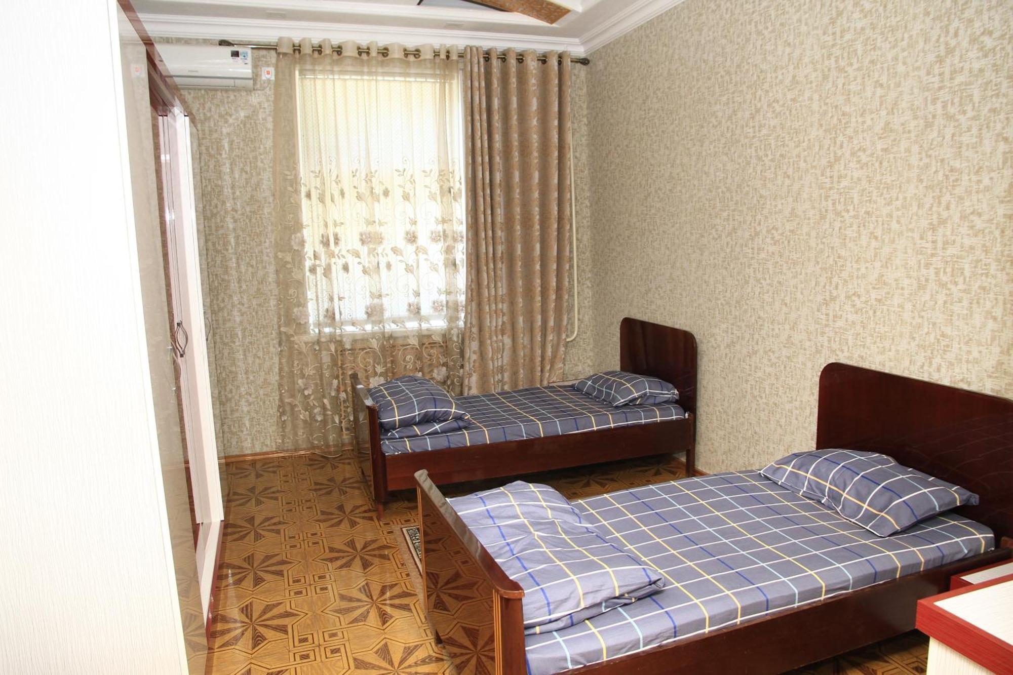 Yellow Hostel Duşanbe Dış mekan fotoğraf