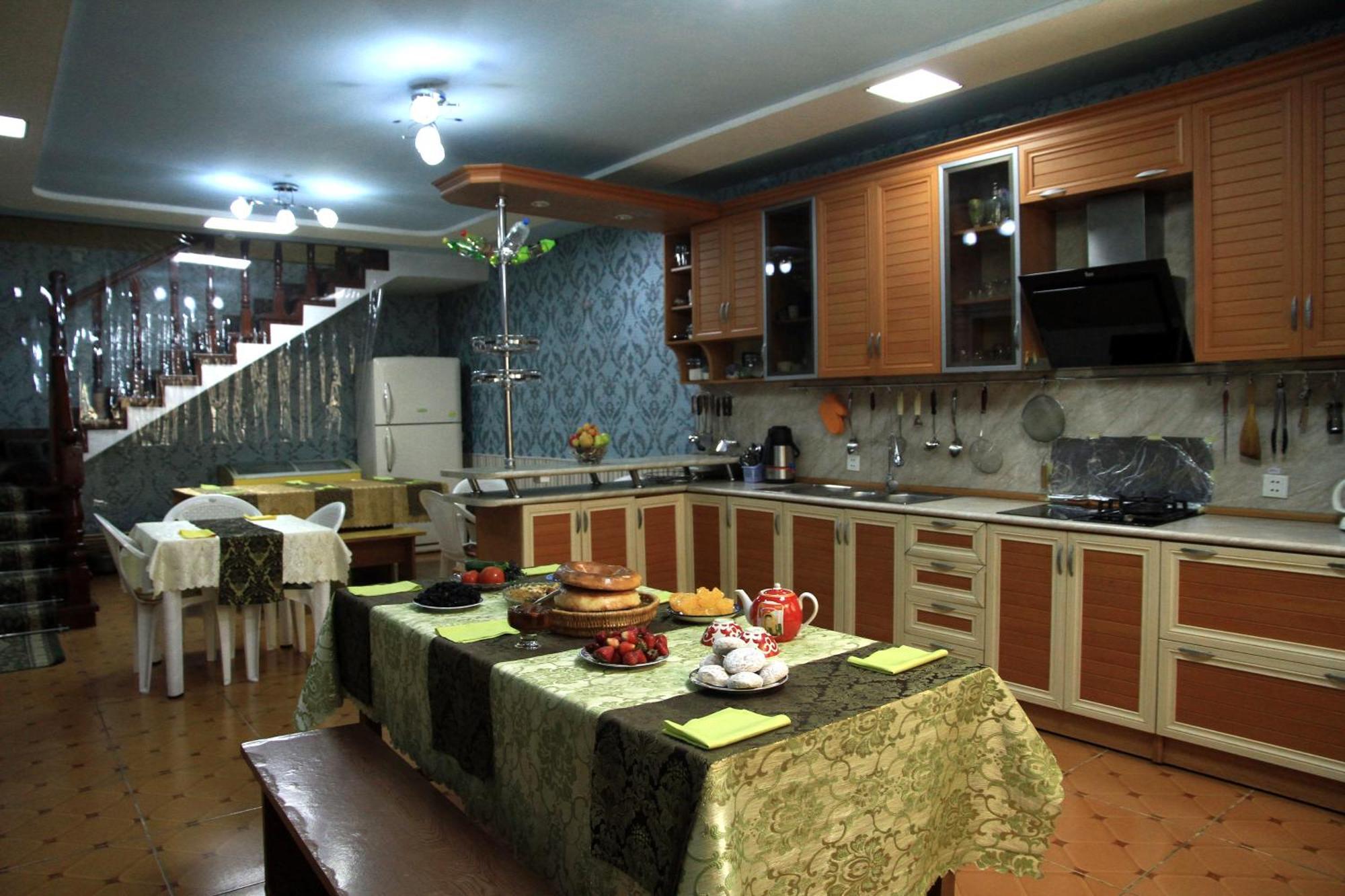 Yellow Hostel Duşanbe Dış mekan fotoğraf