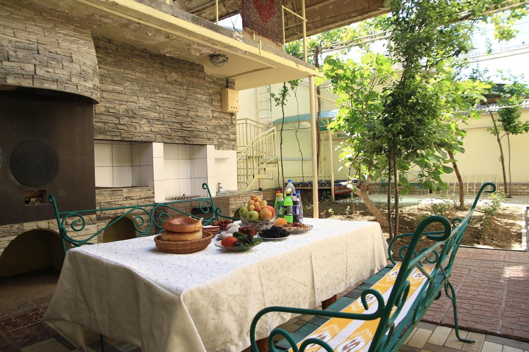 Yellow Hostel Duşanbe Dış mekan fotoğraf