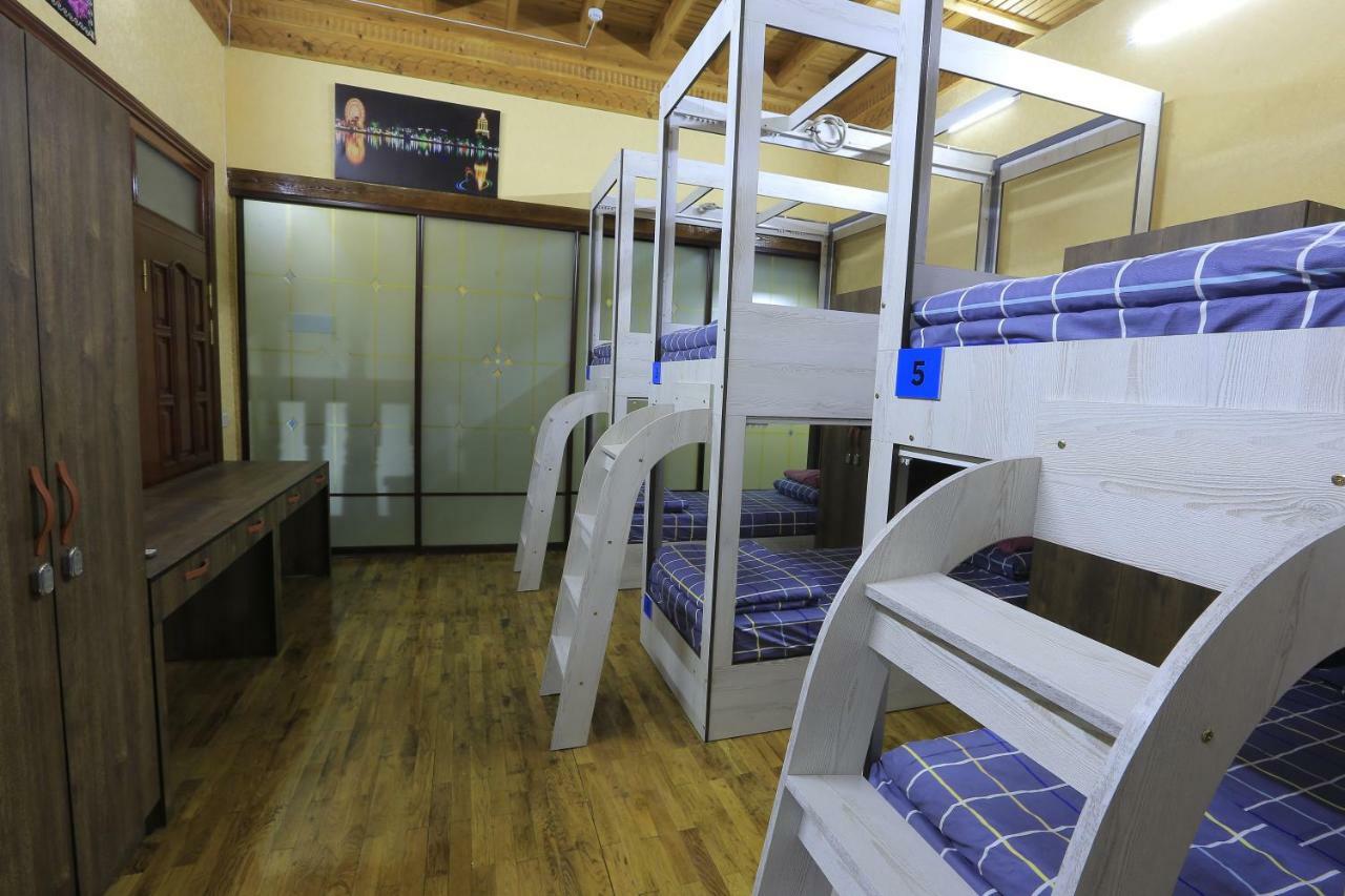 Yellow Hostel Duşanbe Dış mekan fotoğraf
