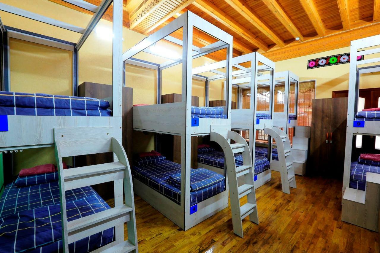 Yellow Hostel Duşanbe Dış mekan fotoğraf