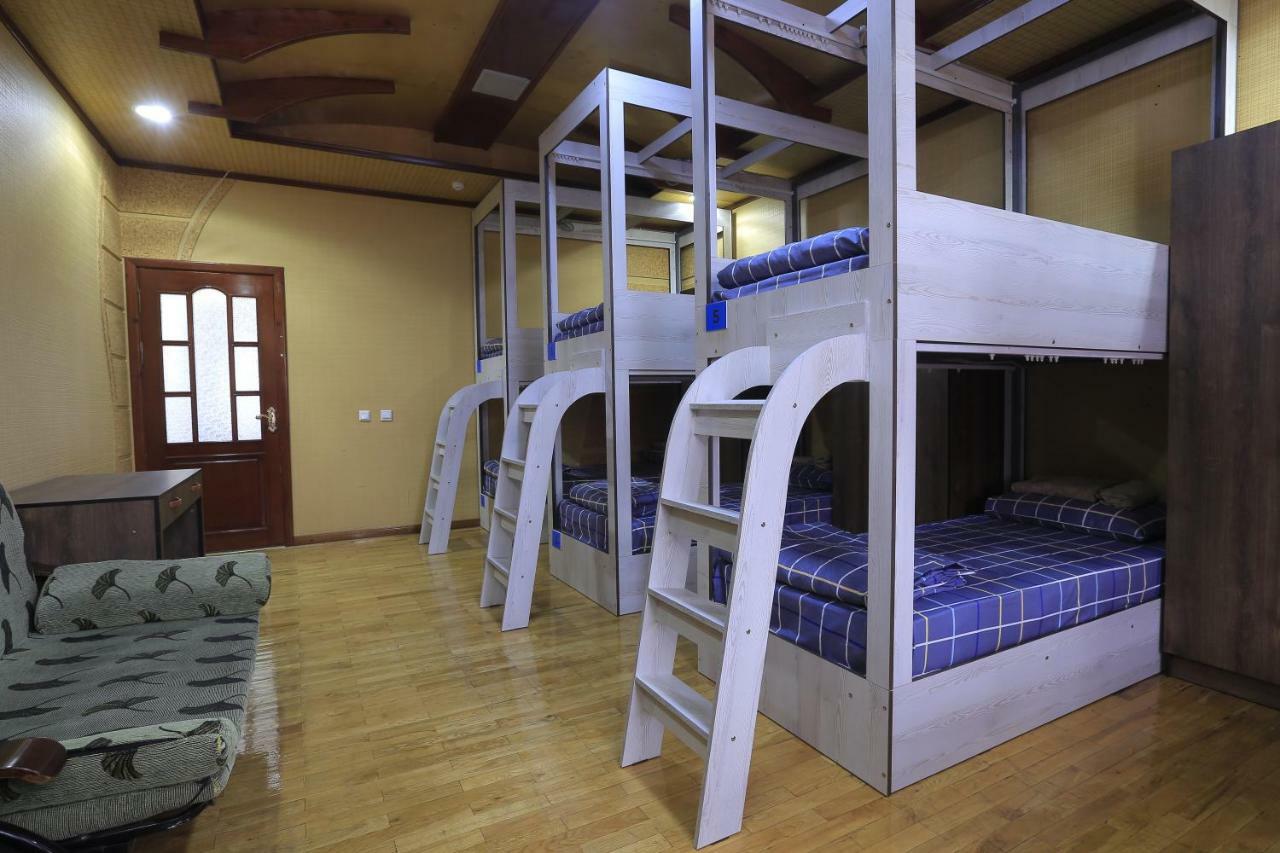 Yellow Hostel Duşanbe Dış mekan fotoğraf