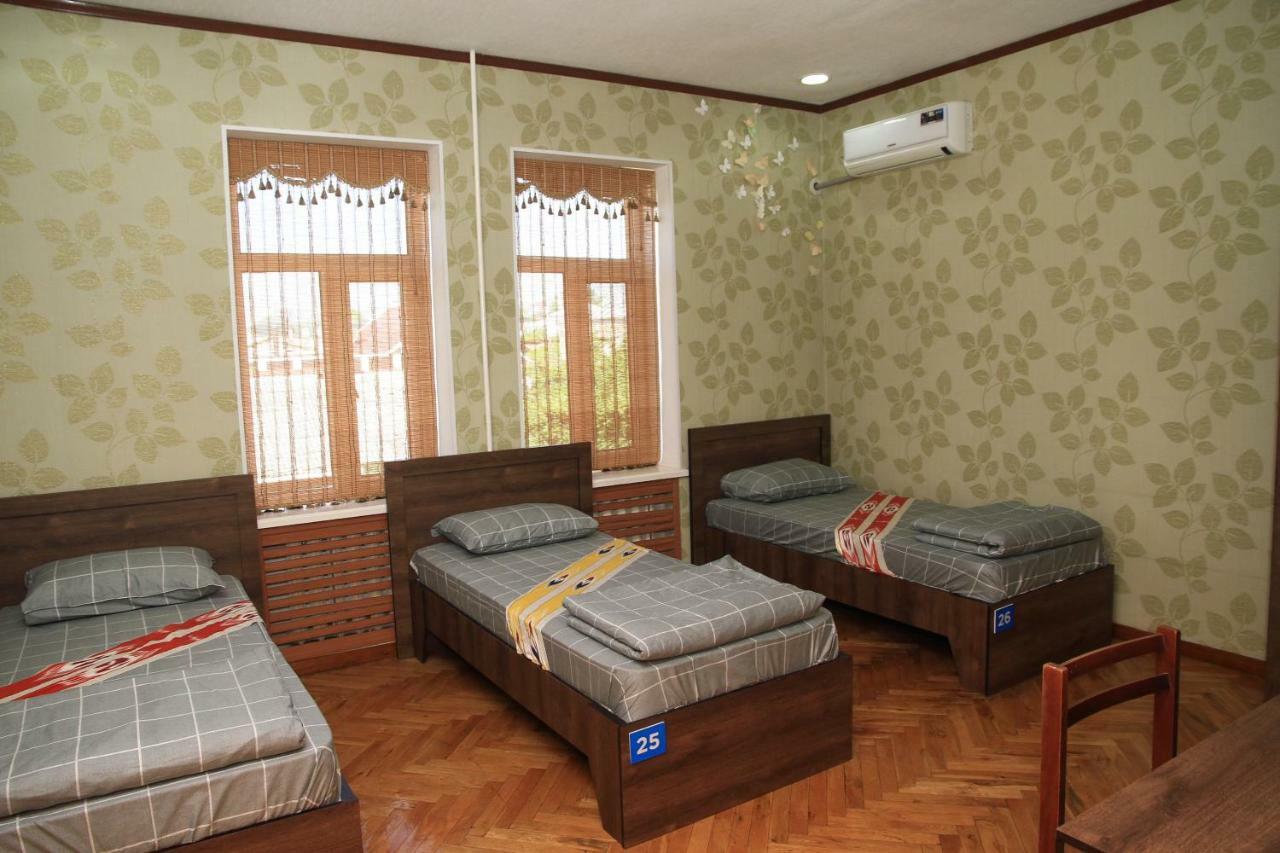 Yellow Hostel Duşanbe Dış mekan fotoğraf